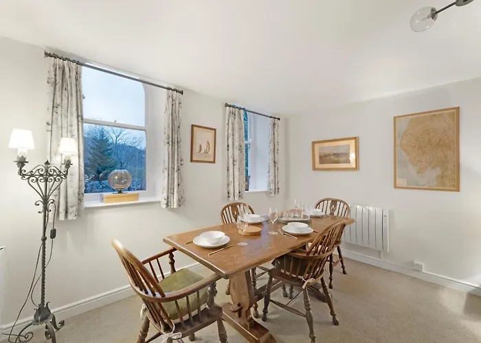 Fell Sett 度假居 *