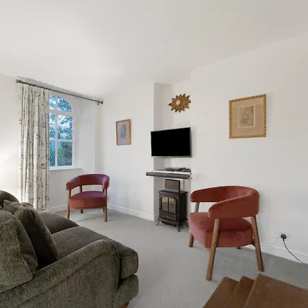 2 Bed In Ambleside Oc-Lr190 펜션 *