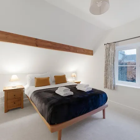 펜션 2 Bed In Ambleside Oc-Lr190 앰블사이드
